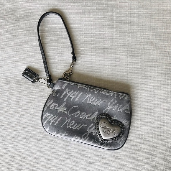 Coach Handbags - Coach Poppy Script Studded Heart Metallic Wristlet Y2K Collectible